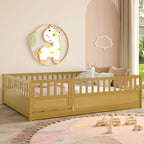 Cadre de lit de bébé à côtés rabattables pour enfants, construction monobloc pleine grandeur avec barrières de sécurité et porte extra-hautes, base à lattes en bois naturel